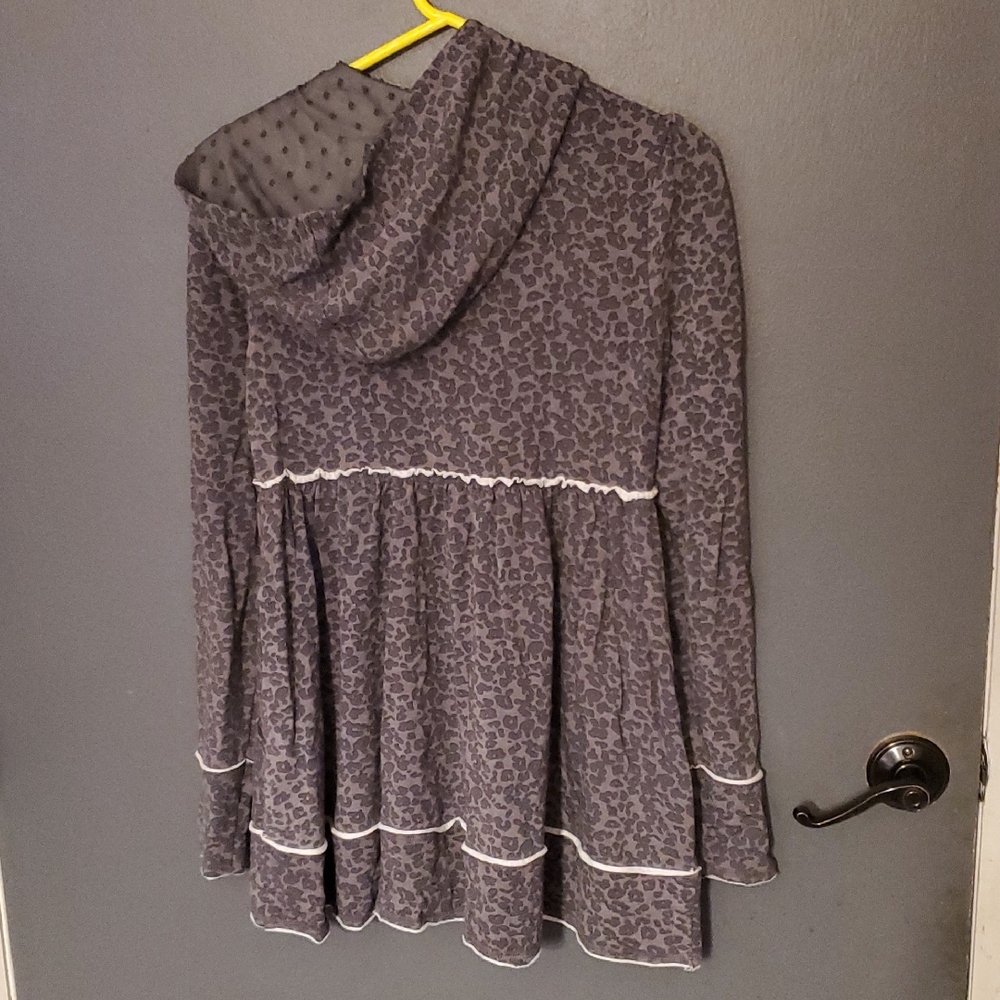 Evy's Tree Gray Leopard Utility Jacket - image 4